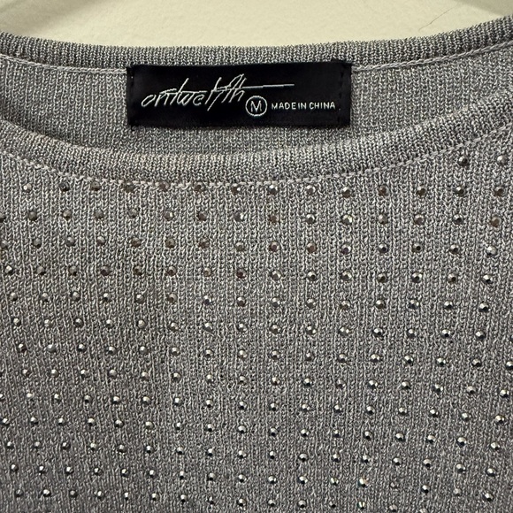 Gray Long Sleeve Cropped Top - Picture 2 of 5